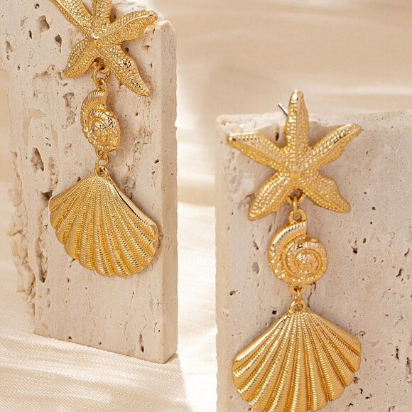 Gold Casual Women's Starfish & Shell Dangle Earrings - Picture 7 of 11